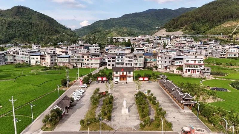 印江“强村富民”新答卷 山乡巨变展新颜。