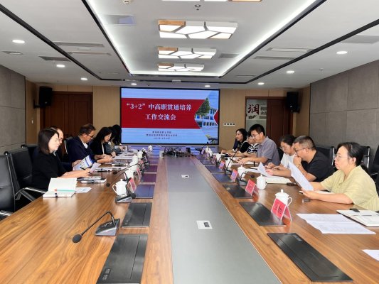 305626a2b3fcecbd00f2e8dc266dde9