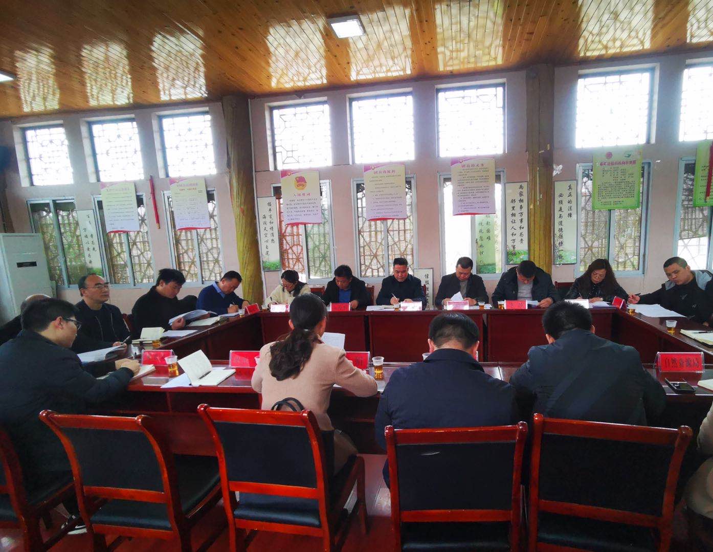 遵义市文体旅游局副局长梁卓到务川龙潭古寨考察调研