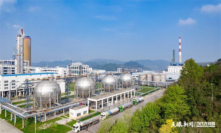 贵州芭田生态工程有限公司属于贵州省“四个一体化”重点建设项目，建成贵州首套国产化硝酸磷肥装置。林民 摄影.jpg