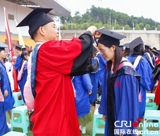 （原创）贵州大学举行2022届学生毕业典礼暨学位授予仪式_fororder_bdea23b856c4eaa97a5c1cef8c83be8