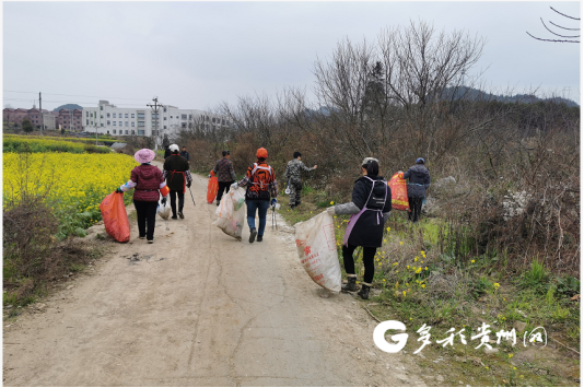 普定玉秀街道新和村人人参与共治创建宜居乡村